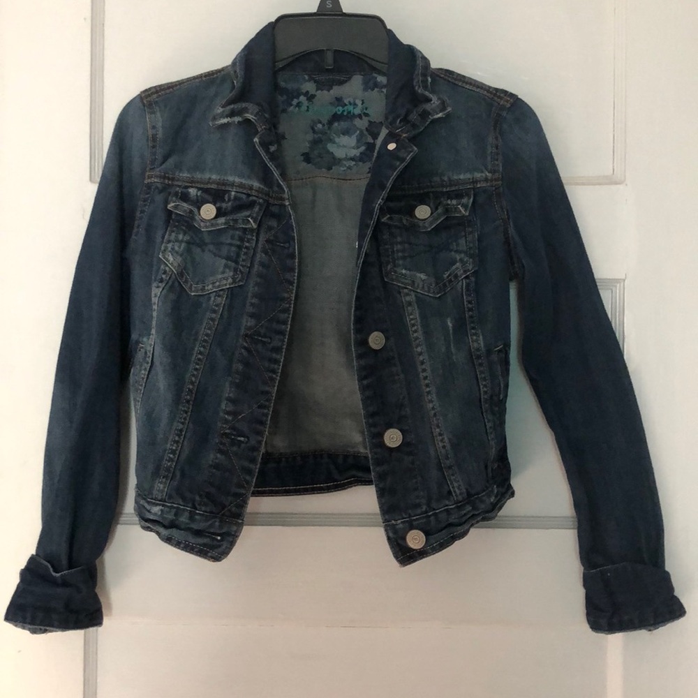 Aeropostale Jean jacket in good shape.